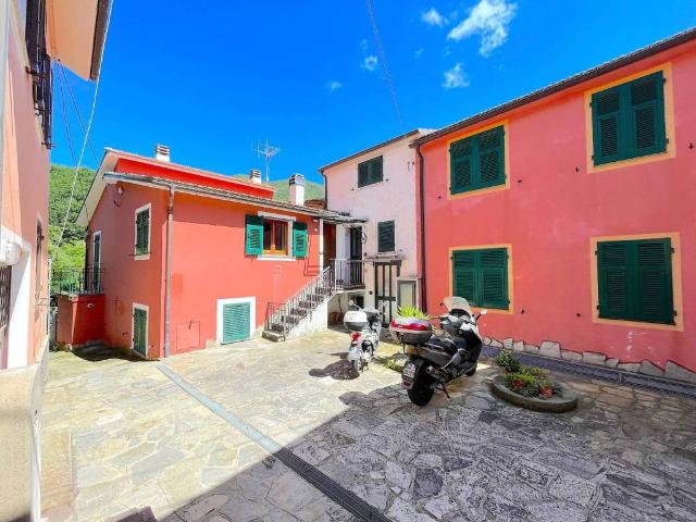 Appartamento in vendita a Bracco, Moneglia