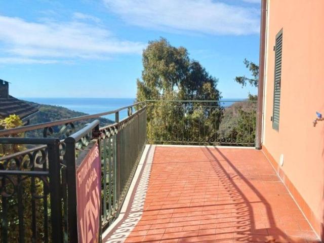 Appartamento in vendita a Bracco, Moneglia