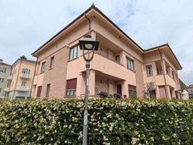 Appartamento in vendita a Monforte d'Alba, Cuneo