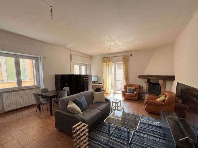 Appartamento in vendita a Moniga Del Garda, Lombardia