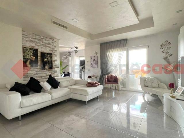 Appartamento in vendita a Puglia, Bari