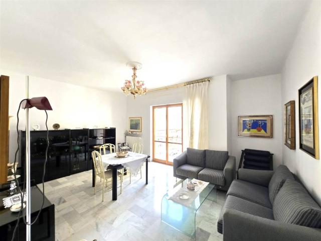Appartamento in vendita a Monopoli, Bari
