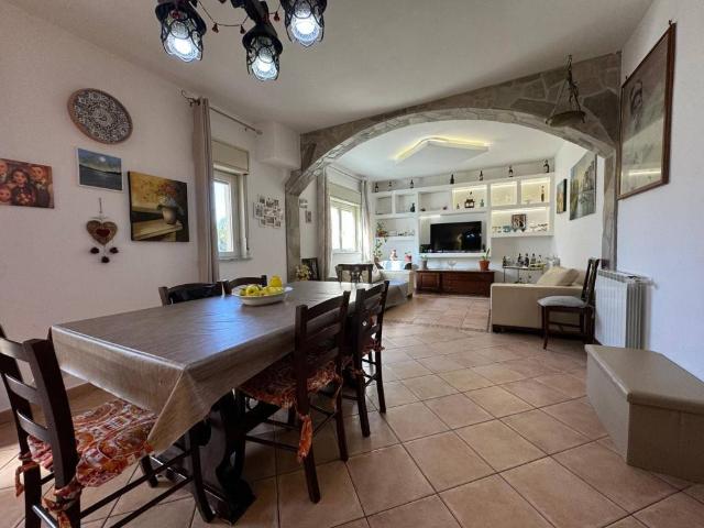 Appartamento in vendita a Villaciambra, Monreale