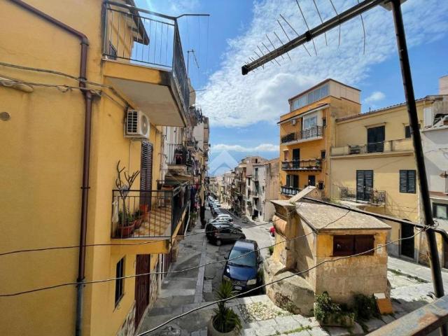 Appartamento in vendita a Aquino, Monreale