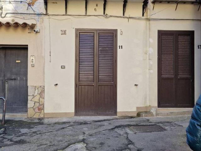 Appartamento in vendita a Aquino, Monreale