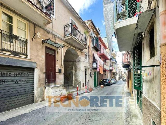 Appartamento in vendita a Monreale, Sicilia