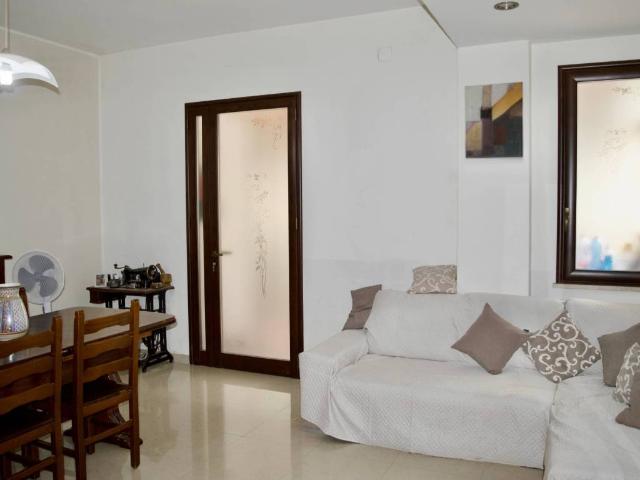 Appartamento in vendita a Villaggio Santa Rosalia, Monreale