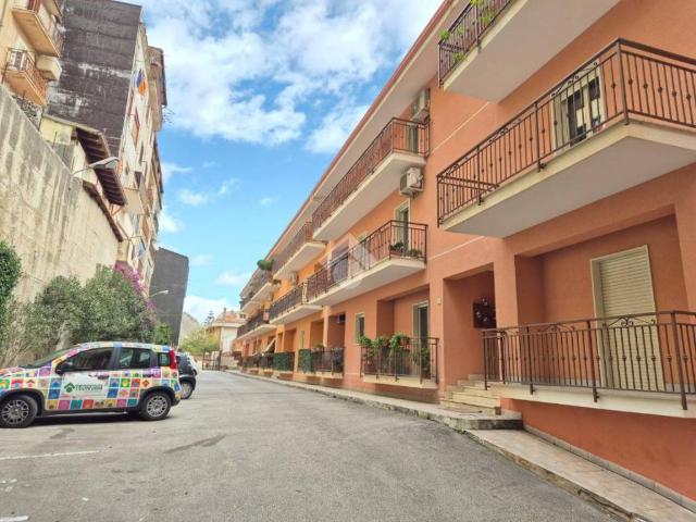 Appartamento in vendita a Monreale, Sicilia