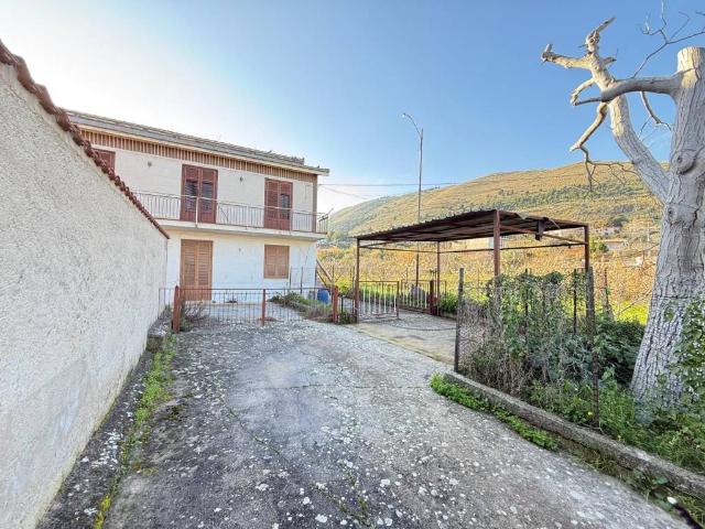 Appartamento in vendita a Villaggio Santa Rosalia, Monreale