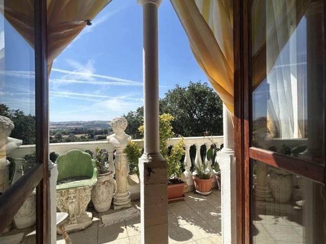Appartamento in vendita a Marche, Ancona