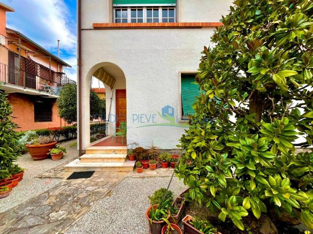 Appartamento in vendita a Le Case, Montevettolini