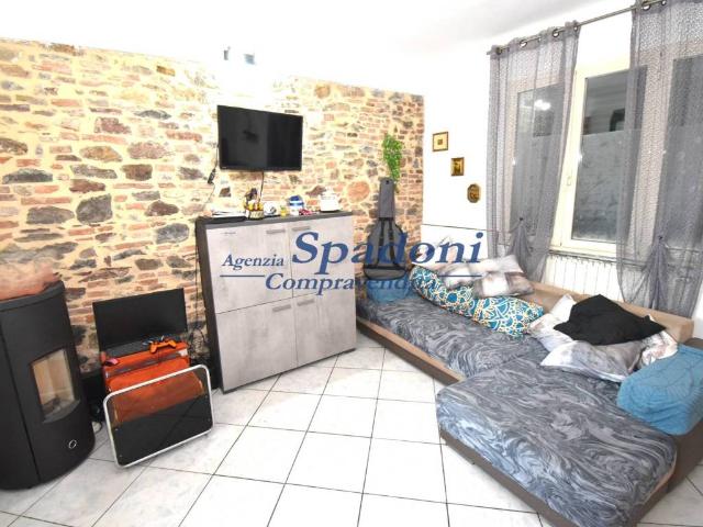 Appartamento in vendita a Montevettolini, Toscana