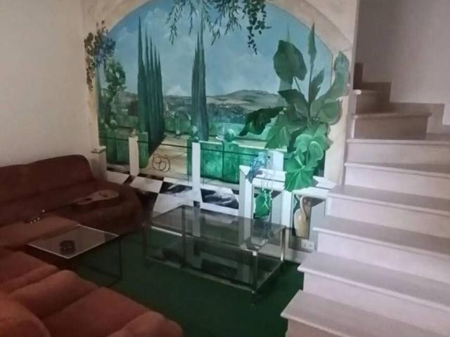Appartamento in vendita a Montalcino, Toscana