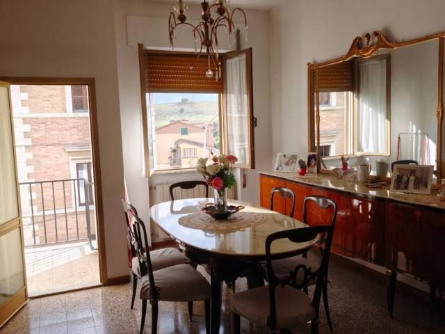 Appartamento in vendita a Torrenieri, Montalcino