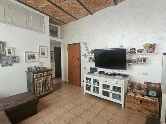 Appartamento in vendita a Montale, Toscana