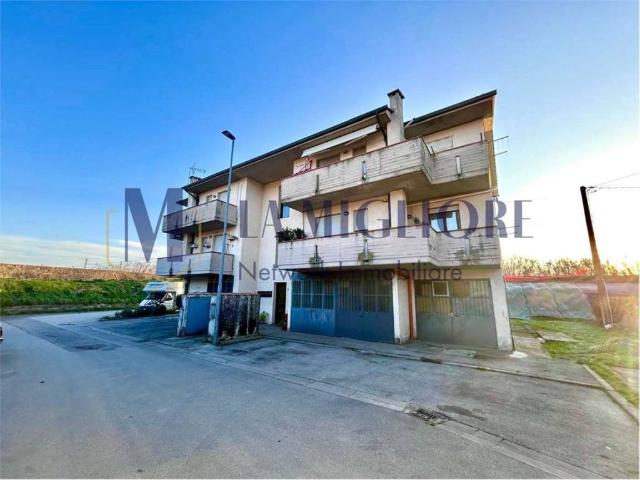 Appartamento in vendita a Stazione, Montale