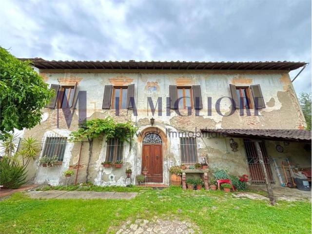 Appartamento in vendita a Montale, Toscana