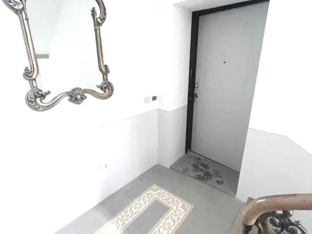 Appartamento in vendita a Montale, Toscana