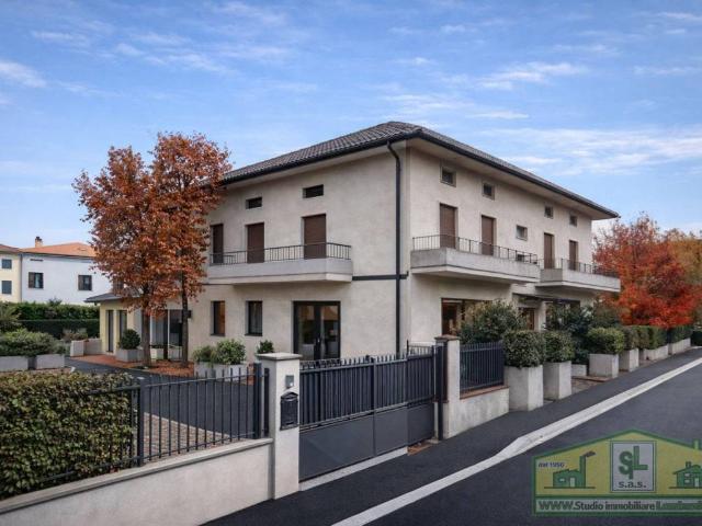 Appartamento in vendita a Montale, Toscana