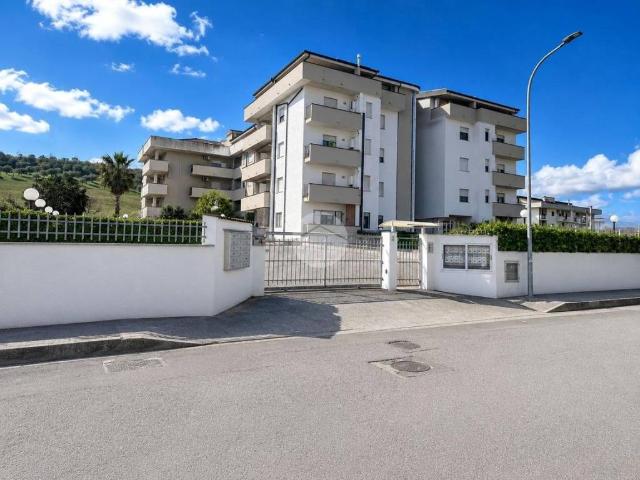 Appartamento in vendita a Calabria, Cosenza