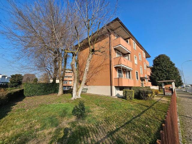 Appartamento in vendita a Montanaso Lombardo, Lombardia