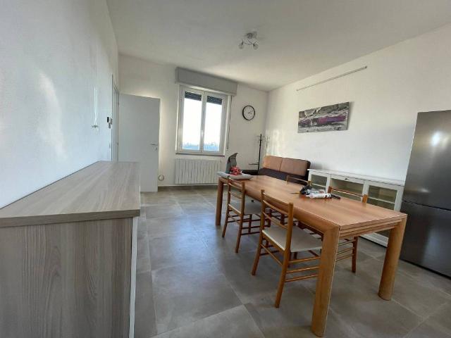 Appartamento in vendita a Montano Lucino, Lombardia