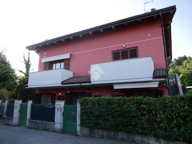 Appartamento in vendita a Montano Lucino, Como