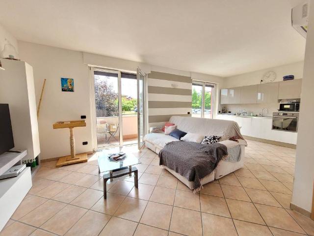 Appartamento in vendita a Cascina Arcissa, Montano Lucino