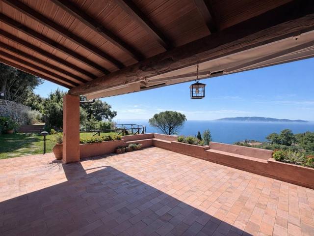 Villa Schiera in vendita a Monte Argentario, Cala Piccola