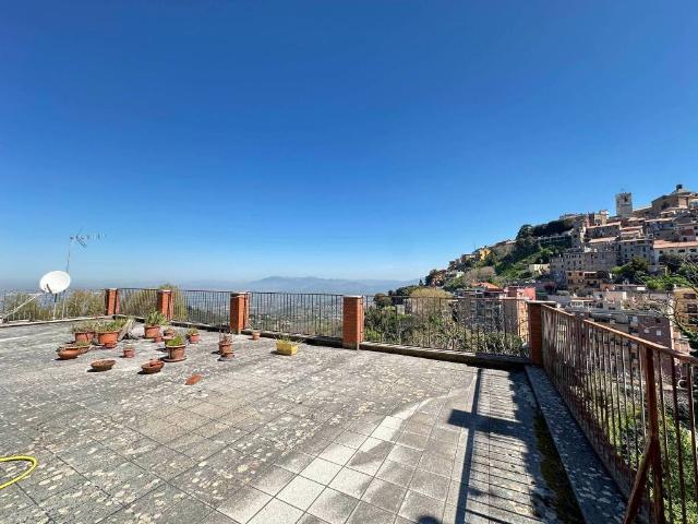 Appartamento in vendita a Monte Compatri, Roma Capitale