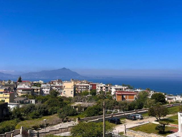 Appartamento in vendita a Monte Di Procida, Campania
