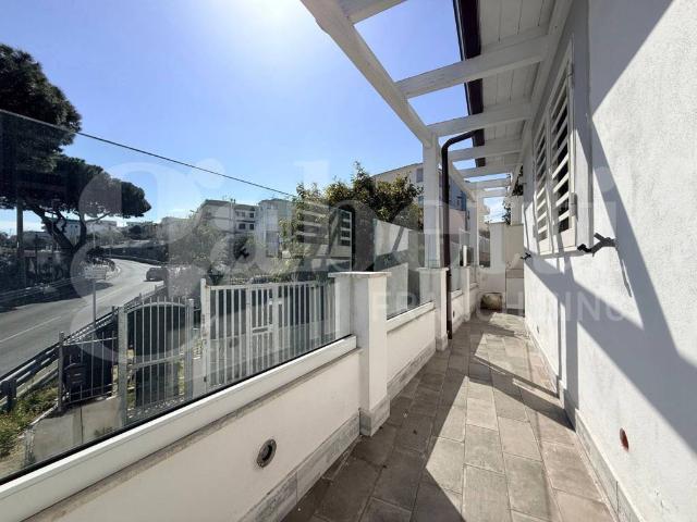 Appartamento in vendita a Monte Di Procida, Campania