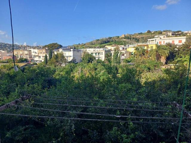Appartamento in vendita a Monte Di Procida, Campania