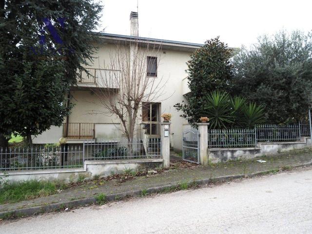 Appartamento in vendita a Piantata del Ponte, Marche