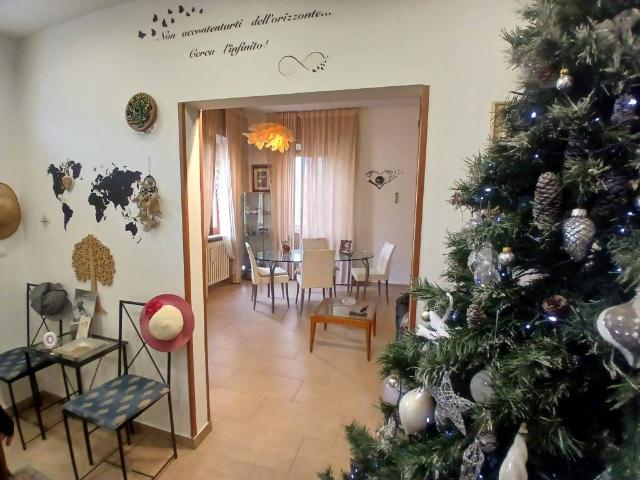 Appartamento in vendita a Marche, Ancona