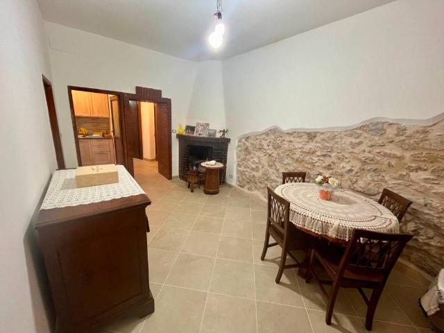 Appartamento in vendita a Monte San Biagio, Lazio