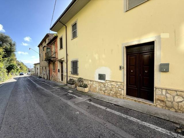 Appartamento in vendita a Monte San Biagio, Lazio