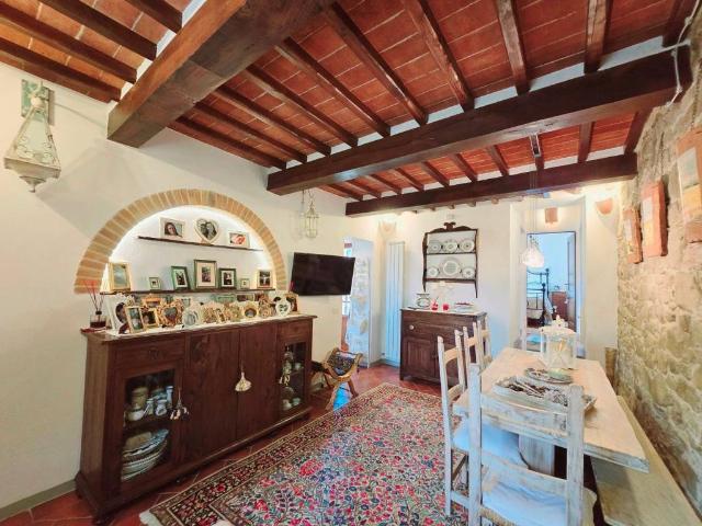 Appartamento in vendita a Monte San Savino, Arezzo