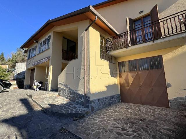 Appartamento in vendita a Monte Santa Maria Tiberina, Umbria