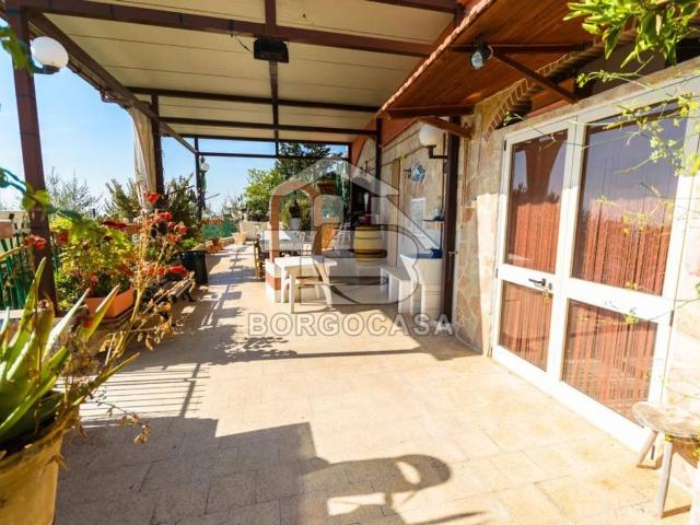 Appartamento in vendita a Junno, Puglia