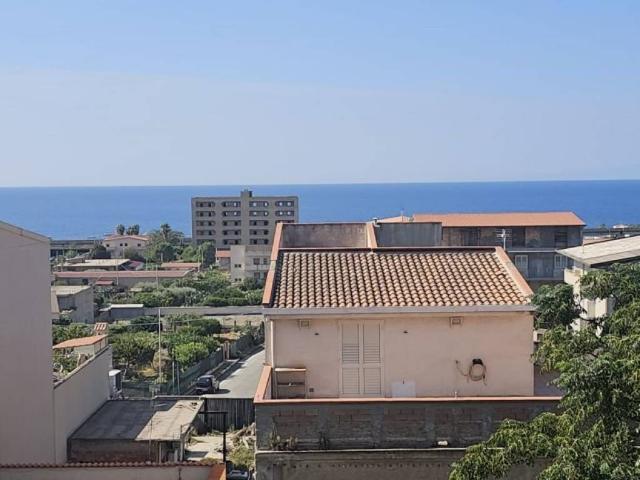Appartamento in vendita a Calabria, Reggio Calabria