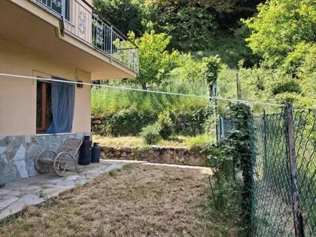 Appartamento in vendita a Montebruno, Liguria