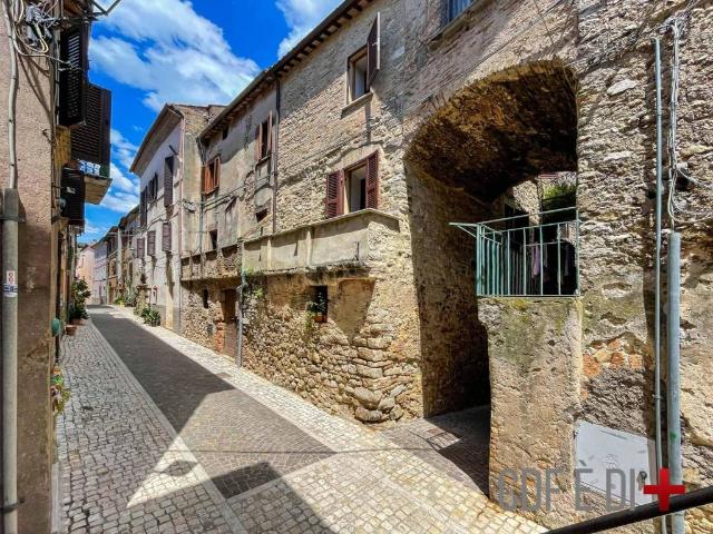 Appartamento in vendita a Montebuono, Lazio