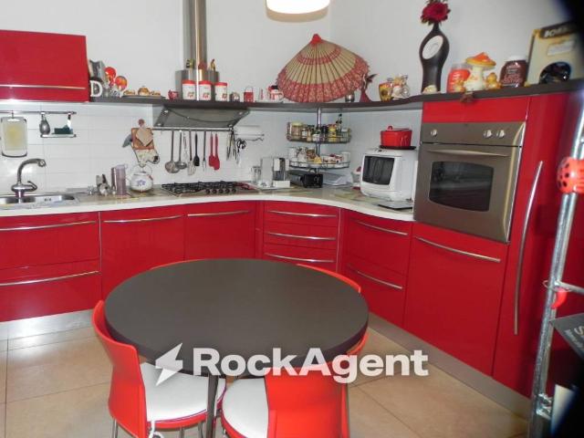 Appartamento in vendita a Montecarotto, Ancona