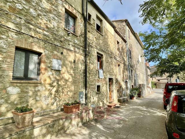 Appartamento in vendita a Montecatini Val Di Cecina, Toscana