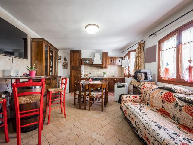 Appartamento in vendita a Val d’Enza, Re