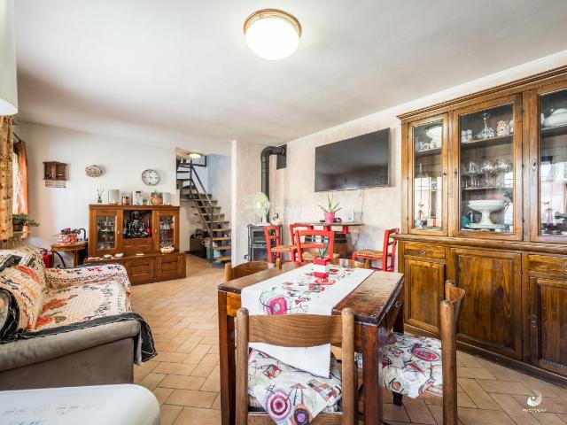 Appartamento in vendita a Val d’Enza, Re