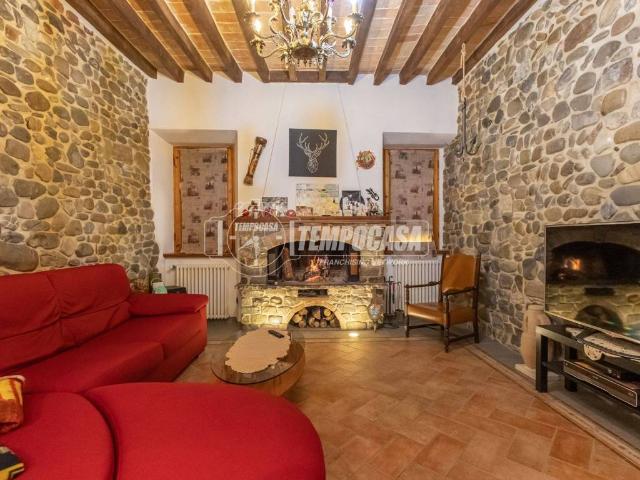 Appartamento in vendita a Val d’Enza, Re