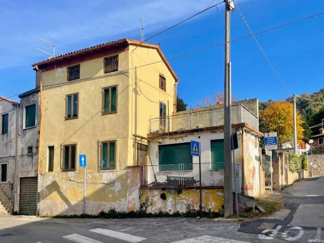 Appartamento in vendita a Montecchio Maggiore, Veneto