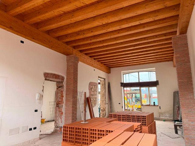 Appartamento in vendita a Montecchio Maggiore, Veneto